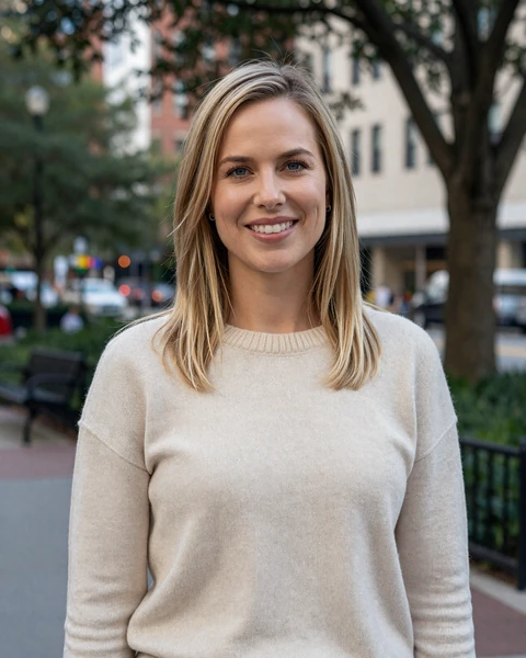 Caroline, a 37-year-old blonde woman in a sweater at a downtown Atlanta park, seeking a trucker dating relationship in Atlanta
